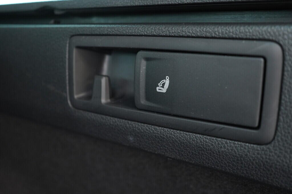 OV190V08742_39.webp_GOLF VARIANT Highline 1.5 TSI 110 kW automat