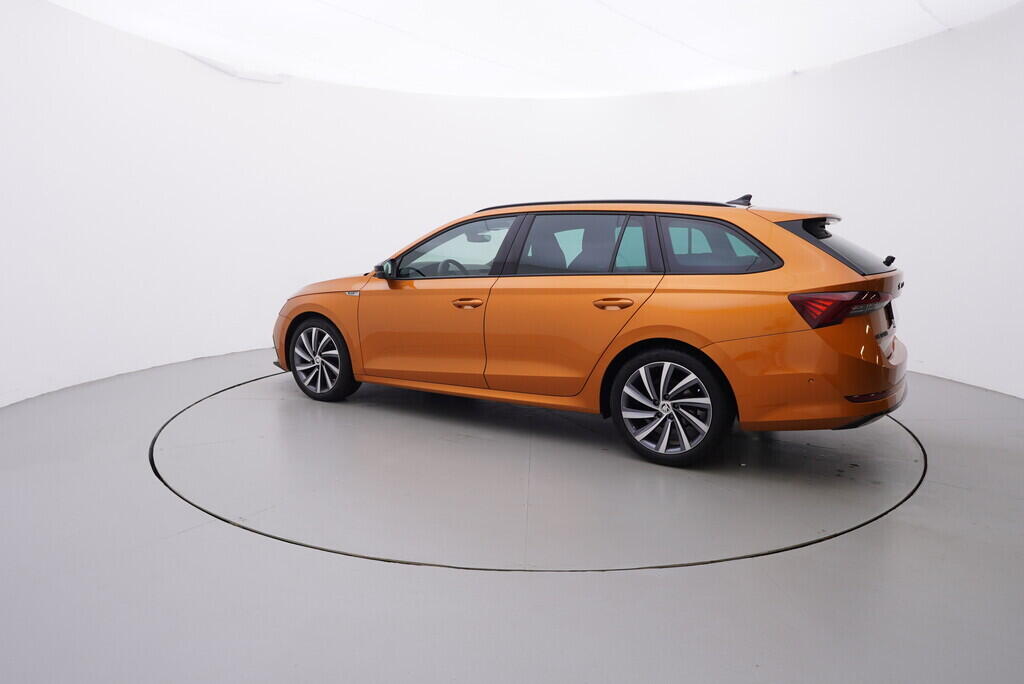 OV190V08743_12.webp_OCTAVIA SportLine 2.0 TDI 110 kW automat, DPH