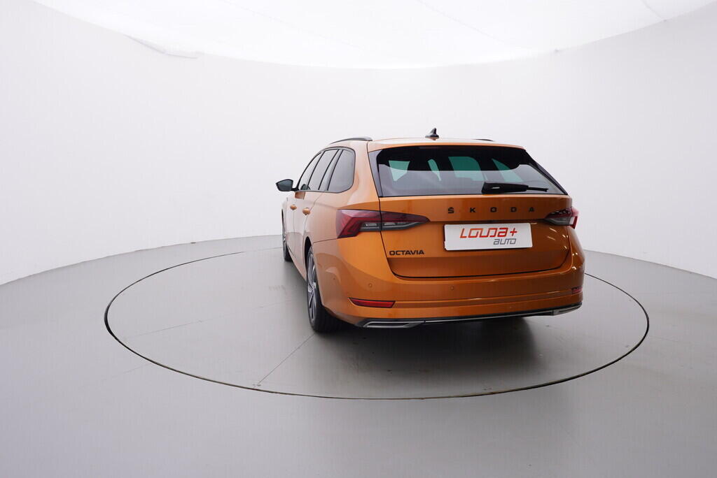 OV190V08743_13.webp_OCTAVIA SportLine 2.0 TDI 110 kW automat, DPH