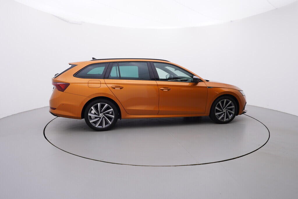 OV190V08743_15.webp_OCTAVIA SportLine 2.0 TDI 110 kW automat, DPH