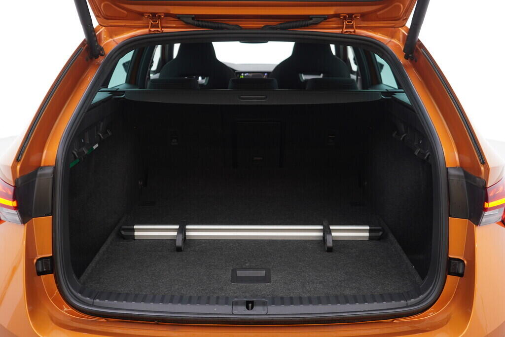 OV190V08743_40.webp_OCTAVIA SportLine 2.0 TDI 110 kW automat, DPH