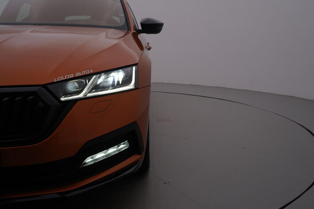 OV190V08743_45.webp_OCTAVIA SportLine 2.0 TDI 110 kW automat, DPH