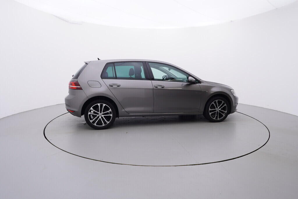 OV190V08744_15.webp_GOLF Lounge 2.0 TDI 110 kW automat