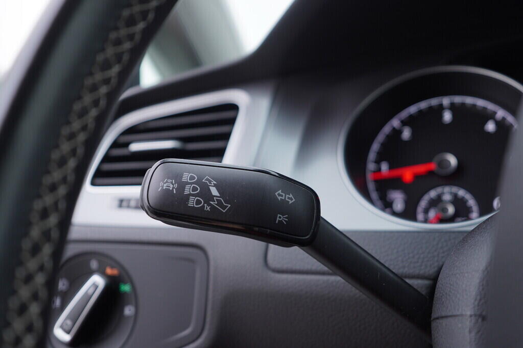 OV190V08744_23.webp_GOLF Lounge 2.0 TDI 110 kW automat