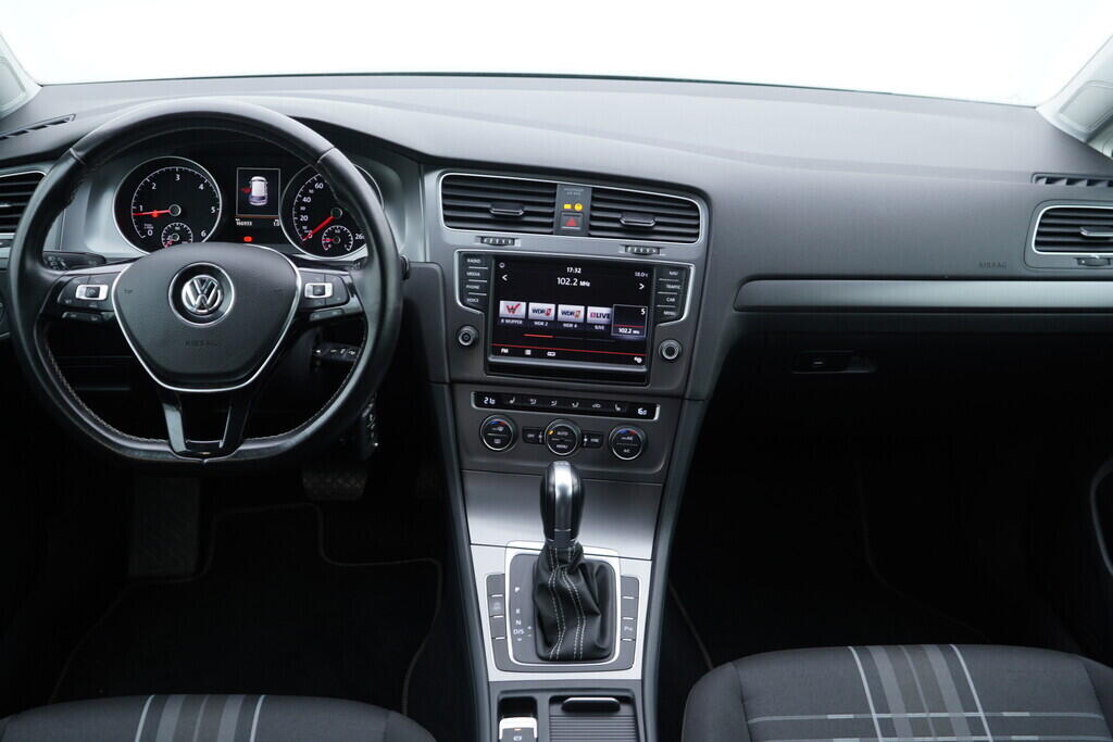 OV190V08744_25.webp_GOLF Lounge 2.0 TDI 110 kW automat