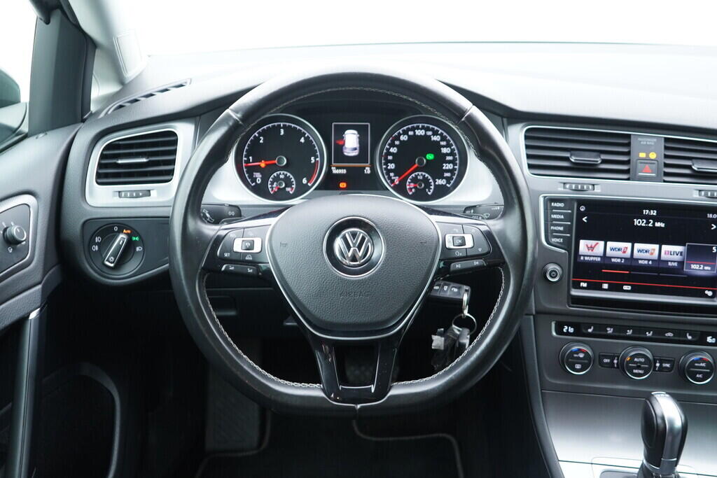 OV190V08744_26.webp_GOLF Lounge 2.0 TDI 110 kW automat