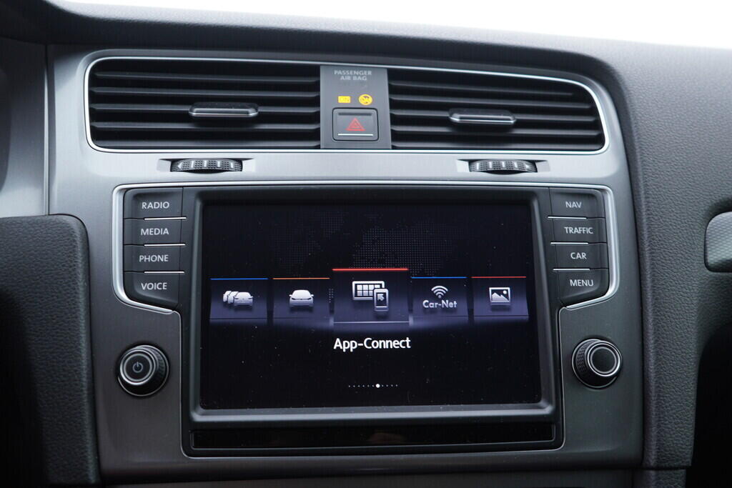 OV190V08744_27.webp_GOLF Lounge 2.0 TDI 110 kW automat