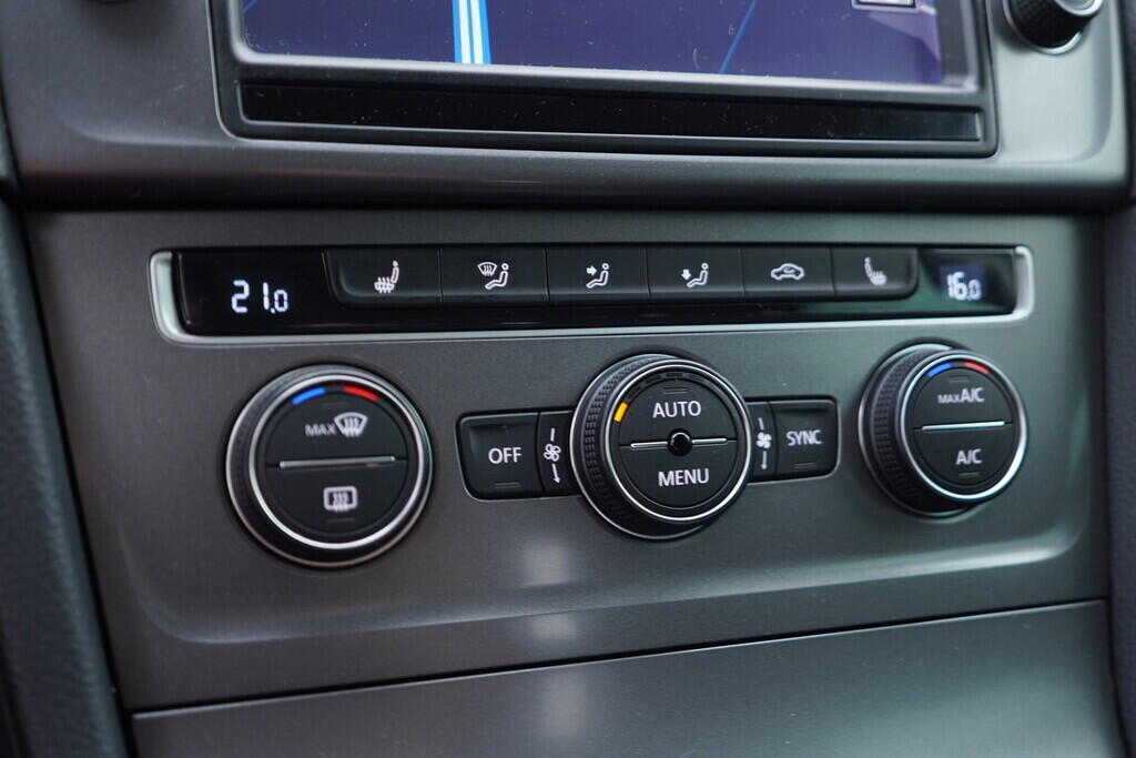 OV190V08744_31.webp_GOLF Lounge 2.0 TDI 110 kW automat