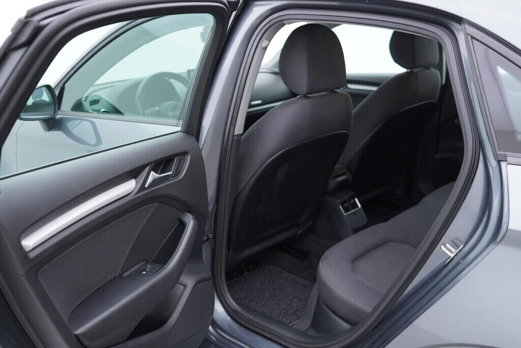 OV190V08745_37.webp_A3 Sport 1.6 TDI 85 kW automat