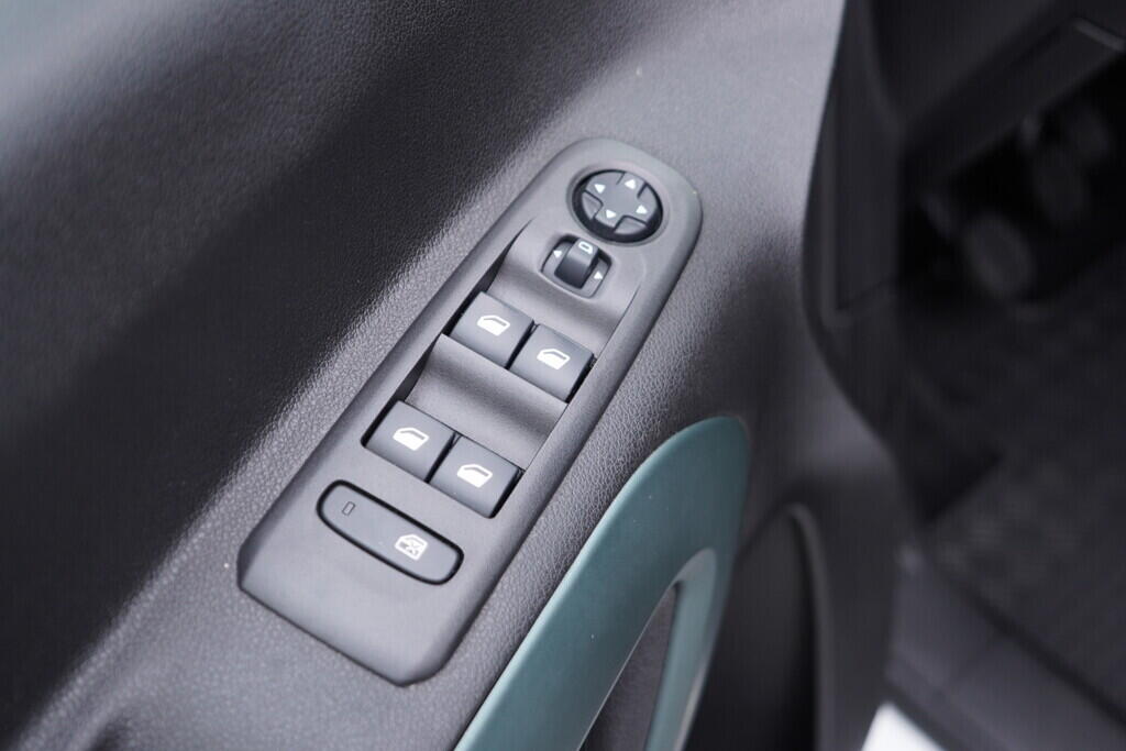 OV190V08760_20.webp_BERLINGO  1.5  96 kW manuál
