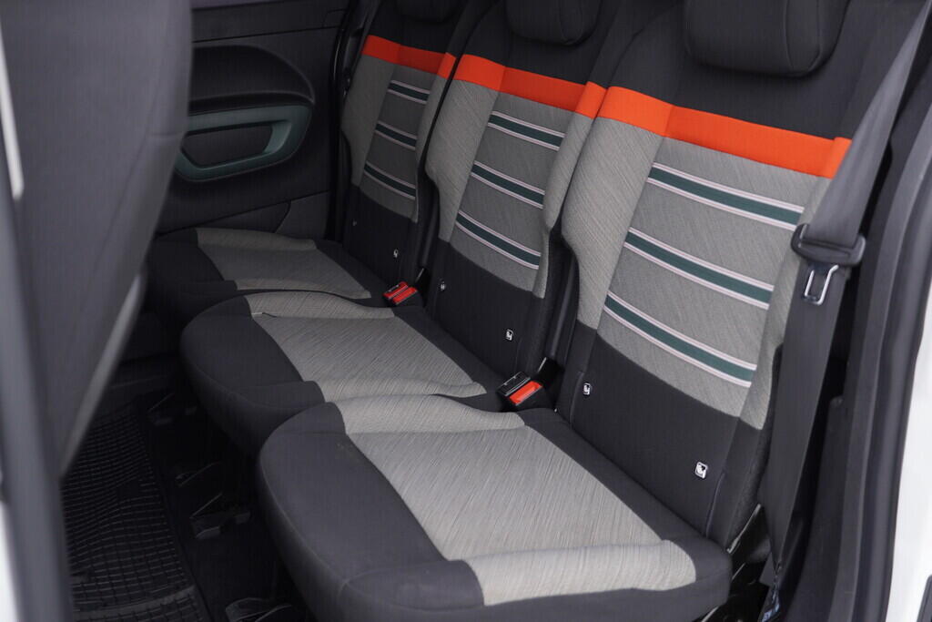 OV190V08760_32.webp_BERLINGO  1.5  96 kW manuál