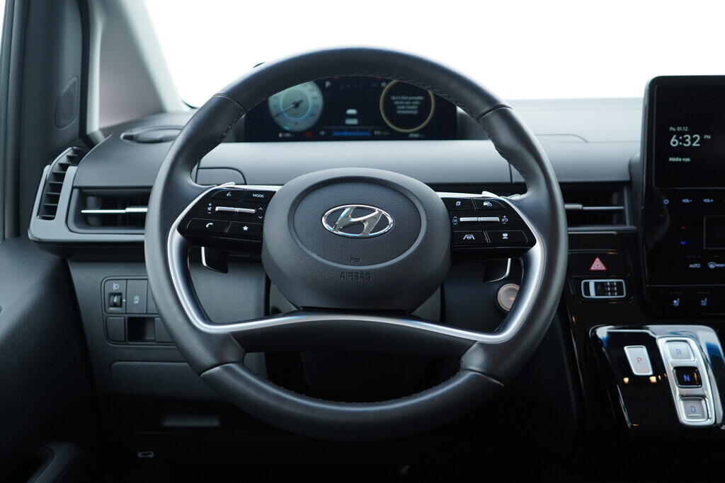 OV190V08767_27.webp_STARIA  2.2 CRDi 130 kW automat, DPH