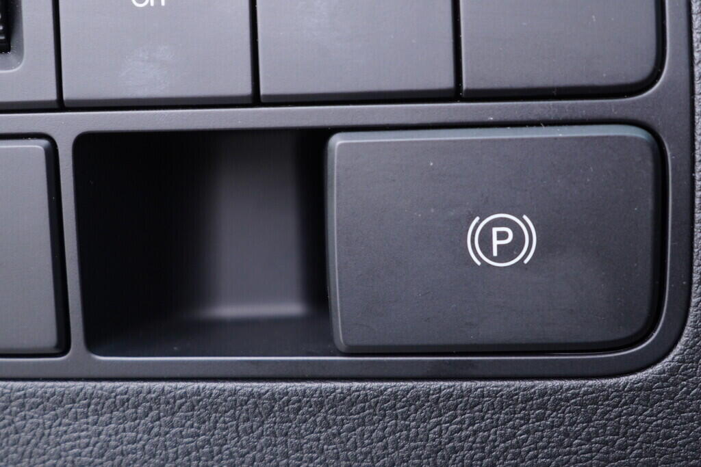 OV190V08767_35.webp_STARIA  2.2 CRDi 130 kW automat, DPH