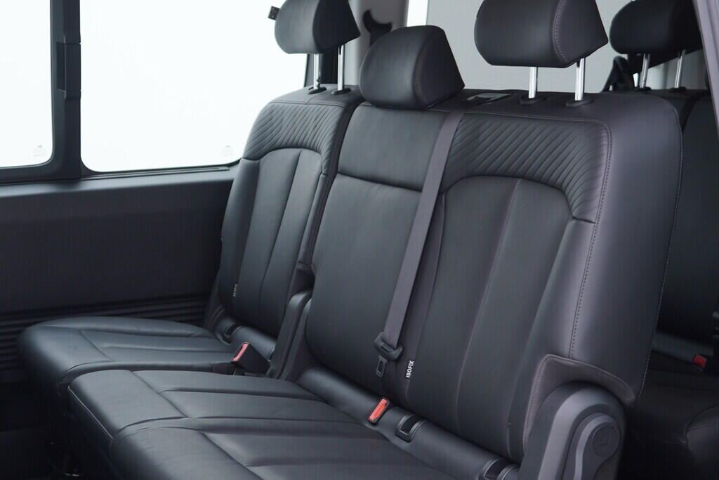 OV190V08767_37.webp_STARIA  2.2 CRDi 130 kW automat, DPH