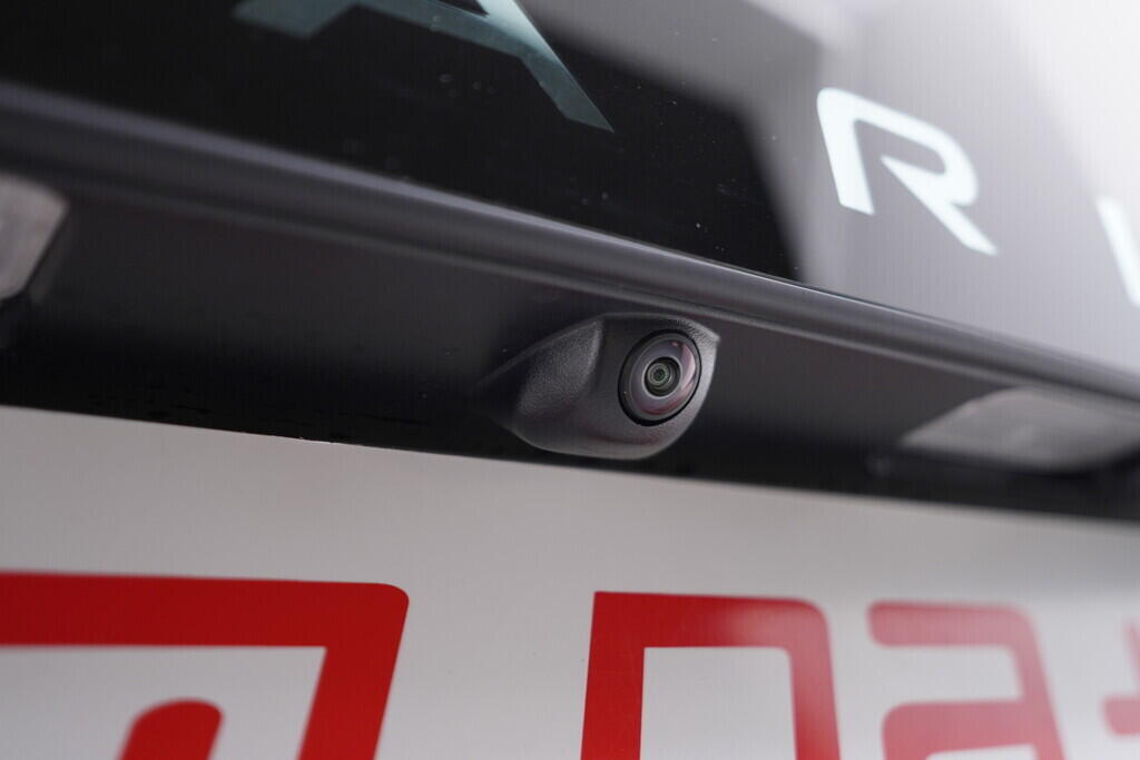 OV190V08767_41.webp_STARIA  2.2 CRDi 130 kW automat, DPH