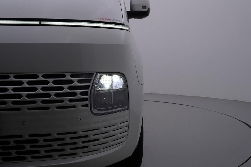 OV190V08767_44.webp_STARIA  2.2 CRDi 130 kW automat, DPH