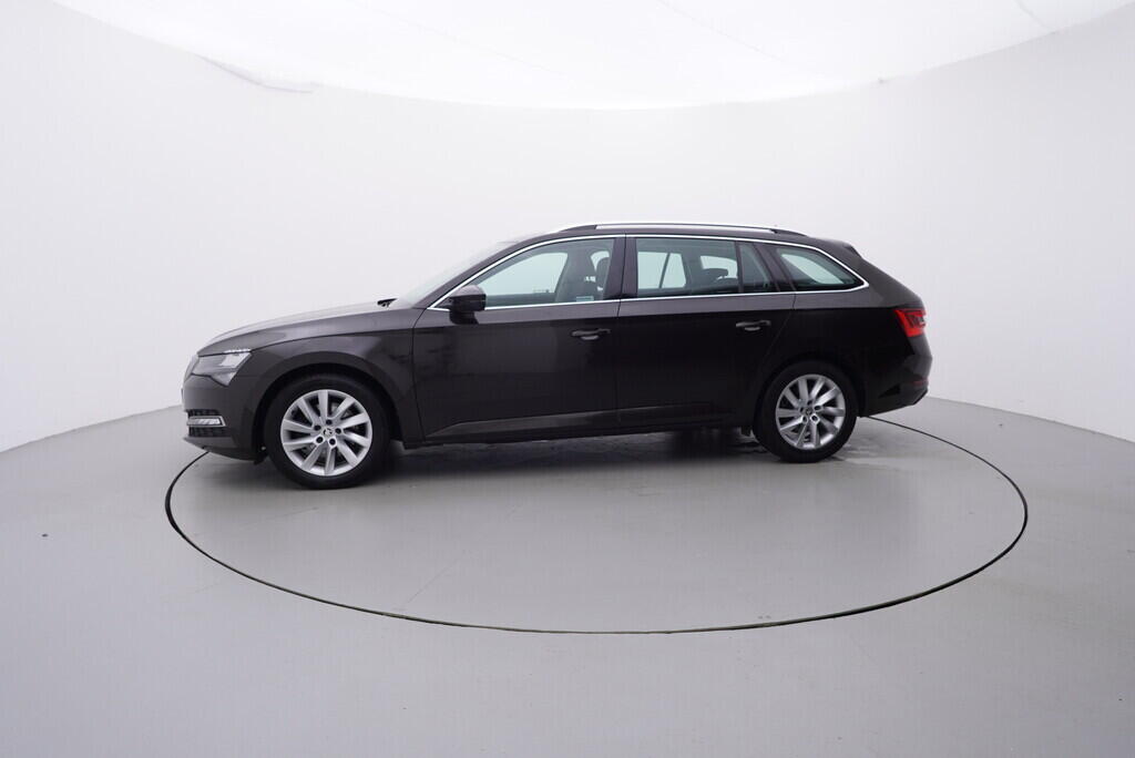 OV190V08773_11.webp_SUPERB Style 2.0 TDI 110 kW manuál, DPH