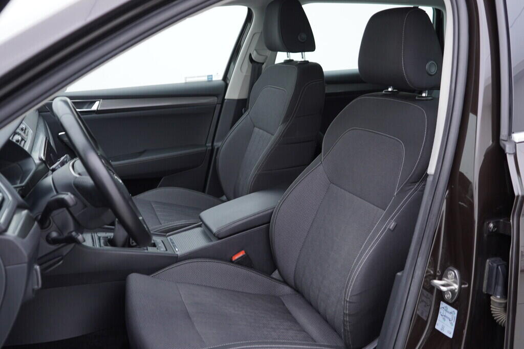 OV190V08773_23.webp_SUPERB Style 2.0 TDI 110 kW manuál, DPH