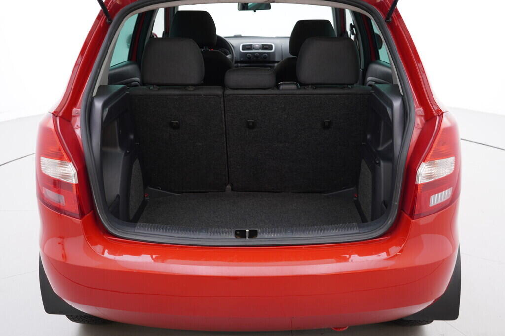 OV190V08777_33.webp_FABIA Ambiente 1.4 TDI 51 kW manuál