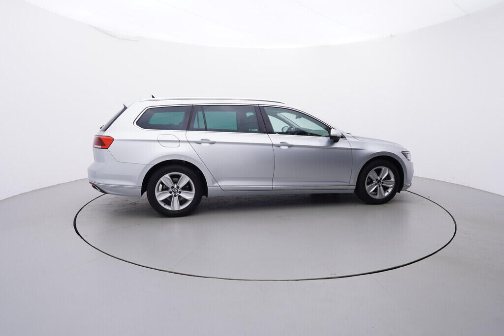 OV190V08779_15.webp_PASSAT VARIANT Elegance 2.0 TDI 110 kW automat, DPH