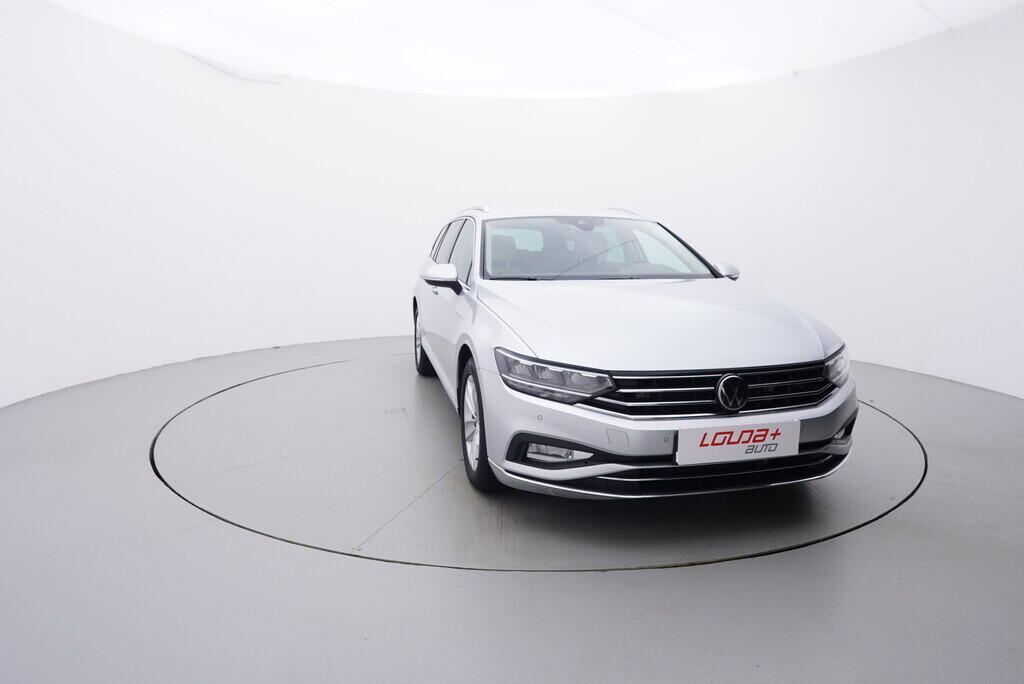 OV190V08779_17.webp_PASSAT VARIANT Elegance 2.0 TDI 110 kW automat, DPH
