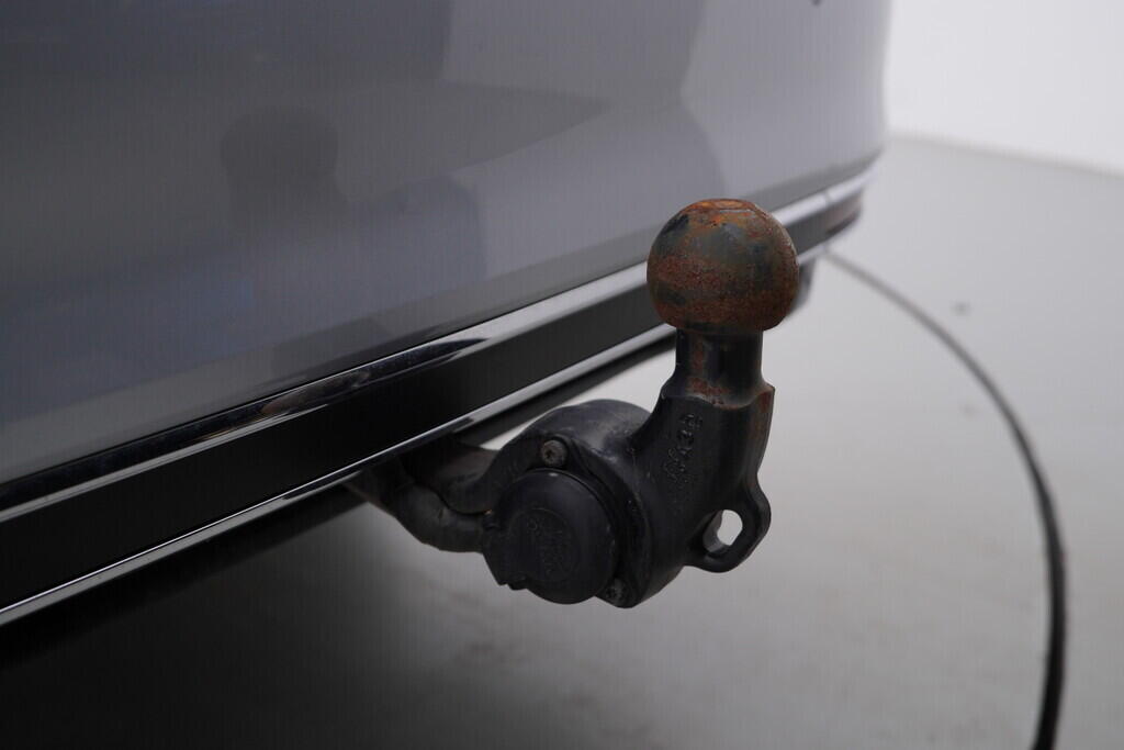 OV190V08779_43.webp_PASSAT VARIANT Elegance 2.0 TDI 110 kW automat, DPH