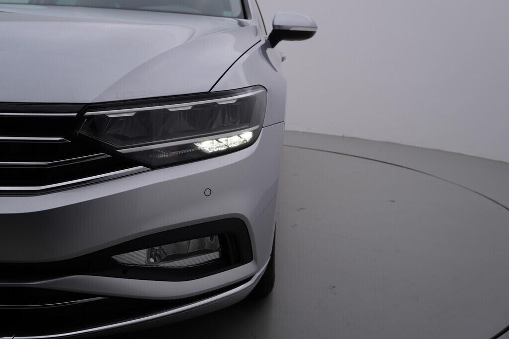 OV190V08779_44.webp_PASSAT VARIANT Elegance 2.0 TDI 110 kW automat, DPH