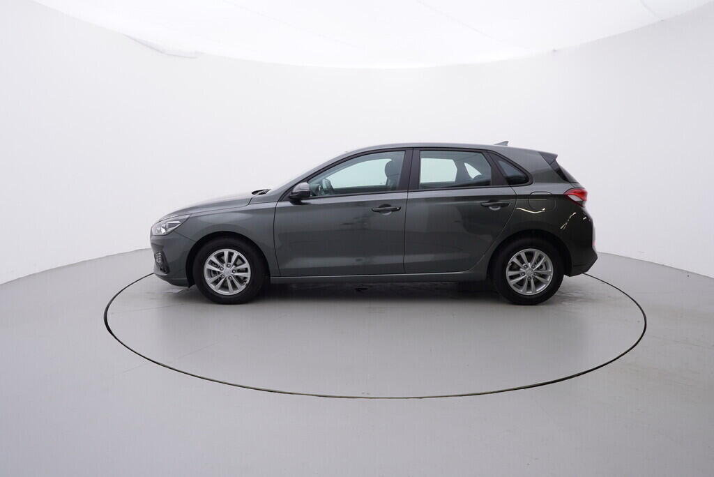 OV190V08780_11.webp_I30 Comfort 1.0  88 kW manuál, DPH