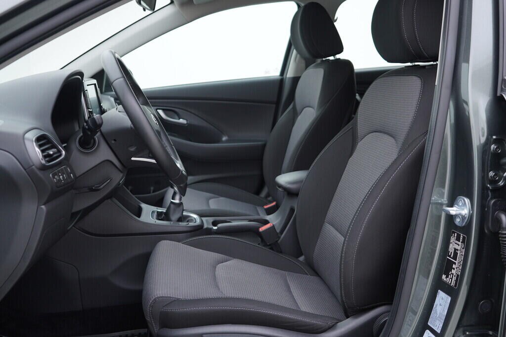 OV190V08780_22.webp_I30 Comfort 1.0  88 kW manuál, DPH