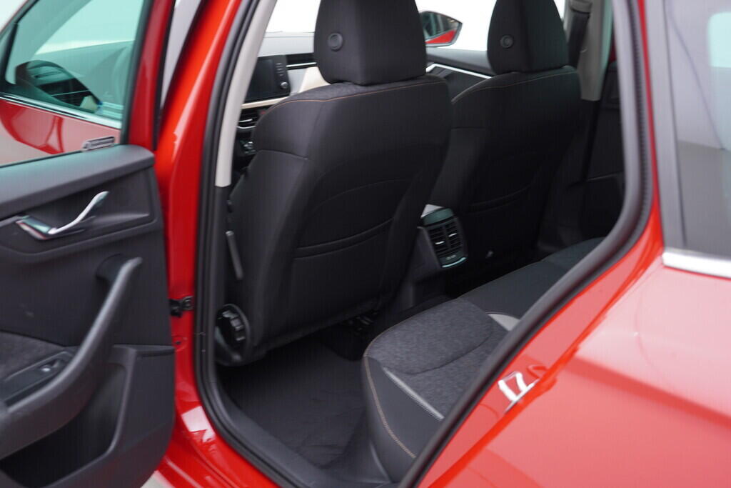 OV190V08782_33.webp_SCALA Style 1.0 TSI CNG 66 kW manuál, DPH