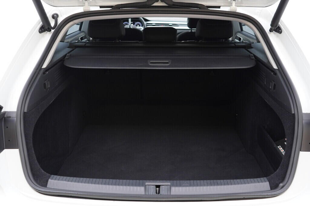 OV190V08783_41.webp_ARTEON Shooting Brake 2.0 TDI 110 kW automat, DPH