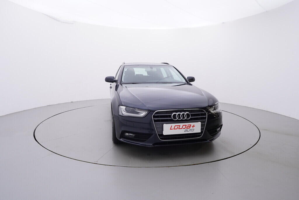 OV190V08791_17.webp_A4 AVANT Clean 2.0 TDI 110 kW automat