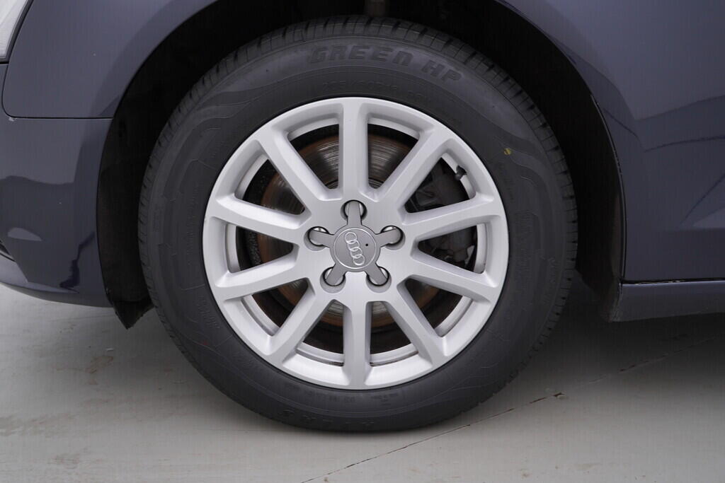 OV190V08791_40.webp_A4 AVANT Clean 2.0 TDI 110 kW automat