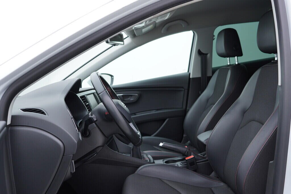 OV190V08796_23.webp_LEON ST FR 2.0 TDI 110 kW manuál