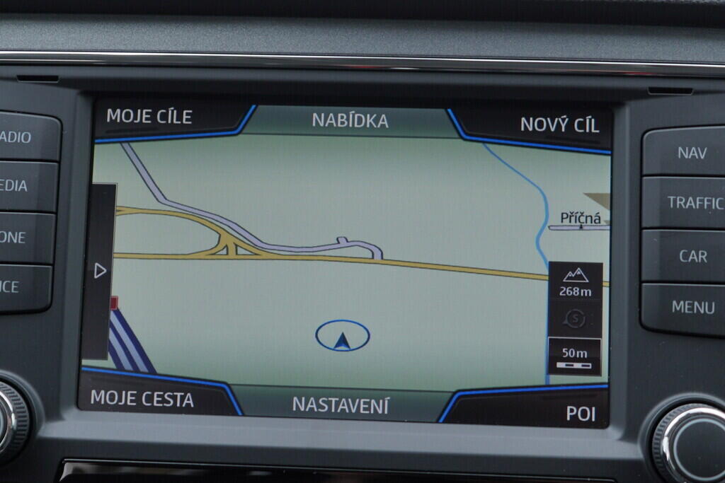 OV190V08796_32.webp_LEON ST FR 2.0 TDI 110 kW manuál