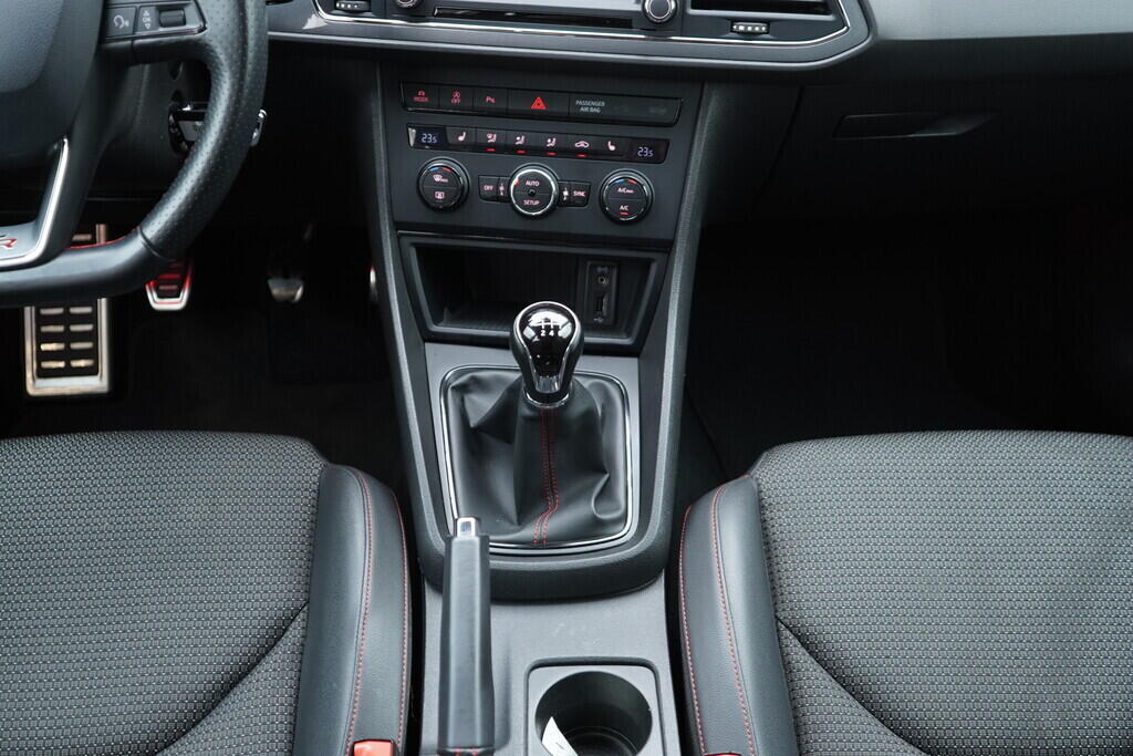 OV190V08796_34.webp_LEON ST FR 2.0 TDI 110 kW manuál