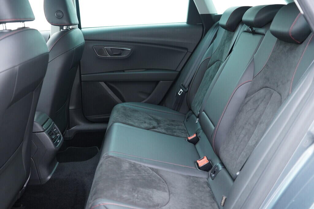 OV190V08800_36.webp_LEON ST FR 1.4 TSI 110 kW automat