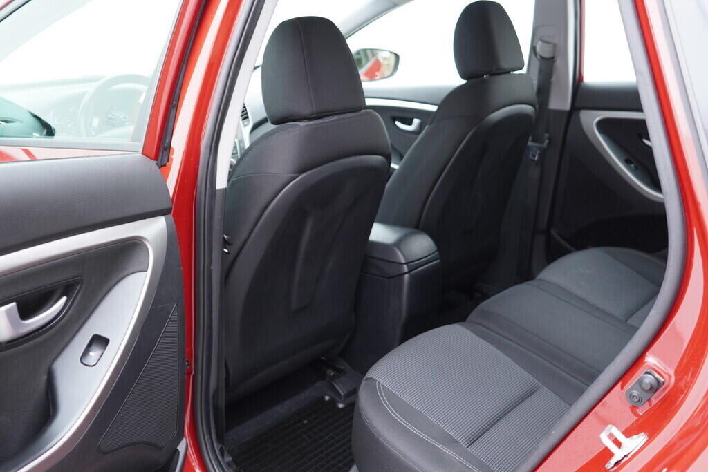 OV190V08807_32.webp_I30  1.6  88 kW manuál