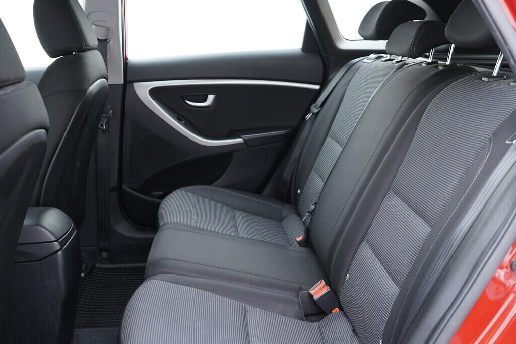 OV190V08807_33.webp_I30  1.6  88 kW manuál