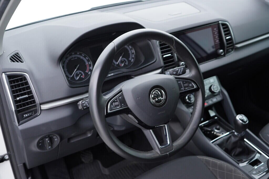 OV190V08817_21.webp_KAROQ Style 1.6 TDI 85 kW manuál