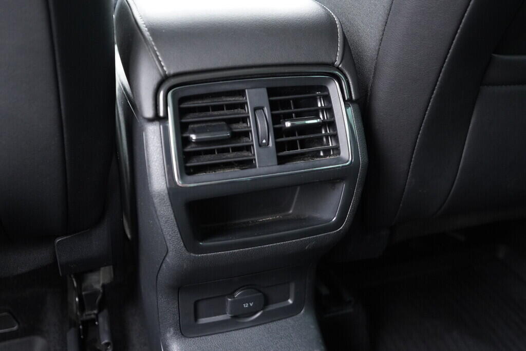 OV190V08817_36.webp_KAROQ Style 1.6 TDI 85 kW manuál
