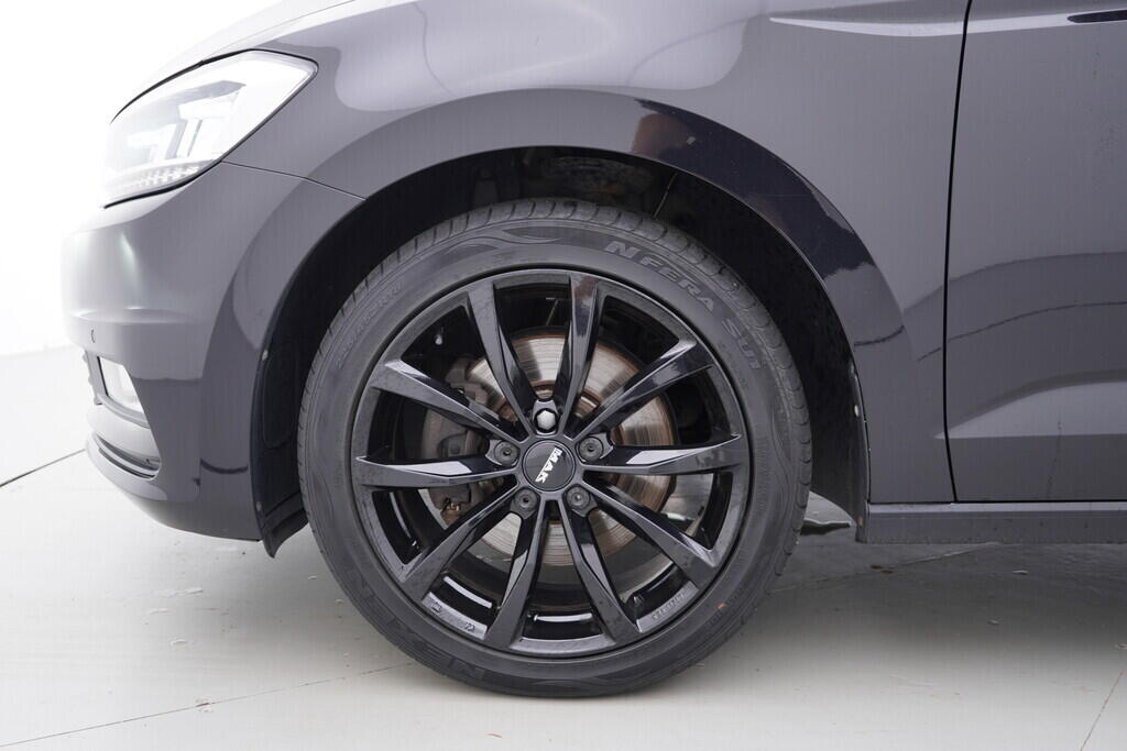 OV190V08819_40.webp_TOURAN Comfortline  1.6 TDI 81 kW manuál
