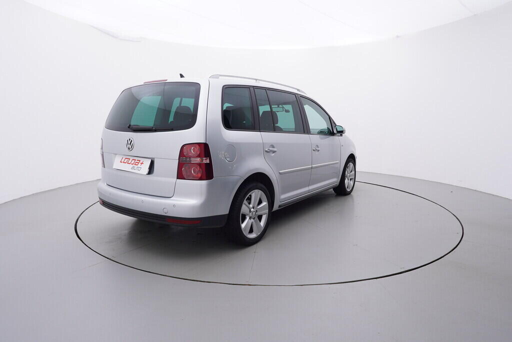 OV190V08820_14.webp_TOURAN Highline 1.9 TDI 77 kW automat