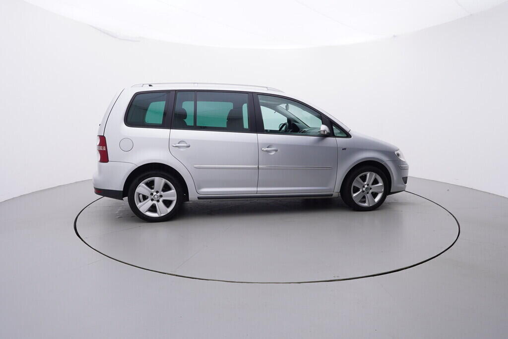 OV190V08820_15.webp_TOURAN Highline 1.9 TDI 77 kW automat