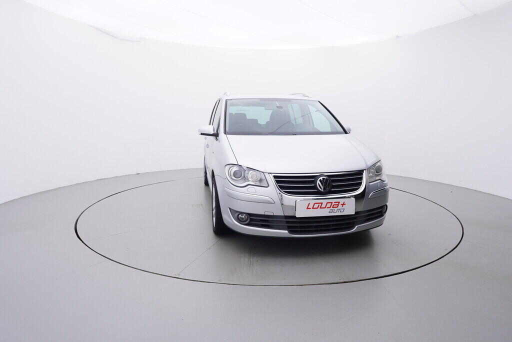OV190V08820_17.webp_TOURAN Highline 1.9 TDI 77 kW automat
