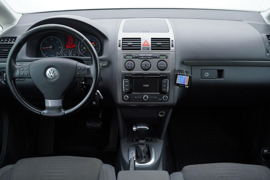 OV190V08820_25.webp_TOURAN Highline 1.9 TDI 77 kW automat