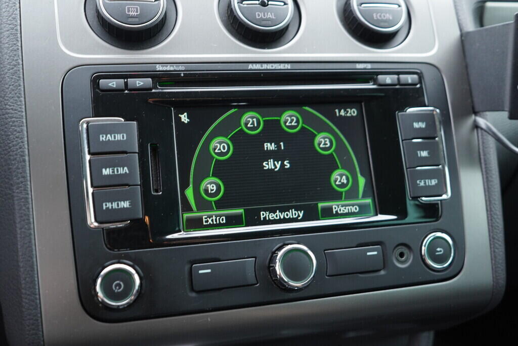 OV190V08820_27.webp_TOURAN Highline 1.9 TDI 77 kW automat