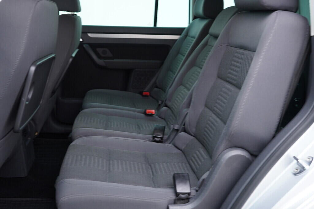 OV190V08820_33.webp_TOURAN Highline 1.9 TDI 77 kW automat