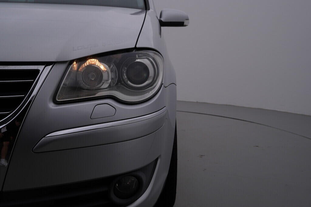 OV190V08820_39.webp_TOURAN Highline 1.9 TDI 77 kW automat