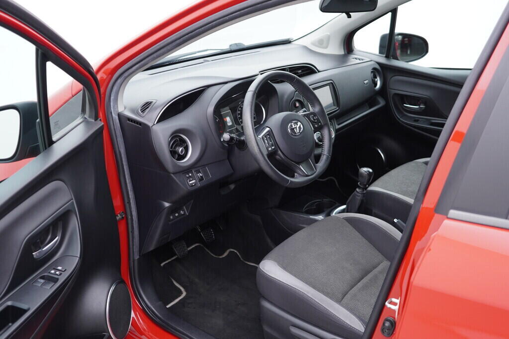 OV190V08821_18.webp_YARIS EDICE 20 1.5  82 kW manuál